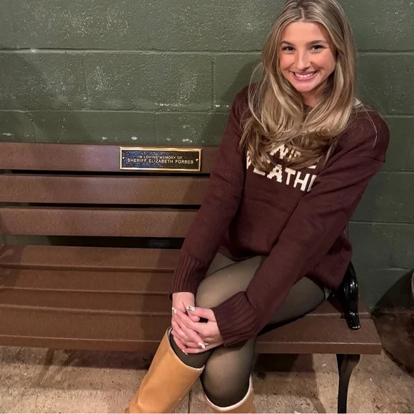 Wine Weather Burgundy Sweater medium. Panache design - Picture 4 of 4